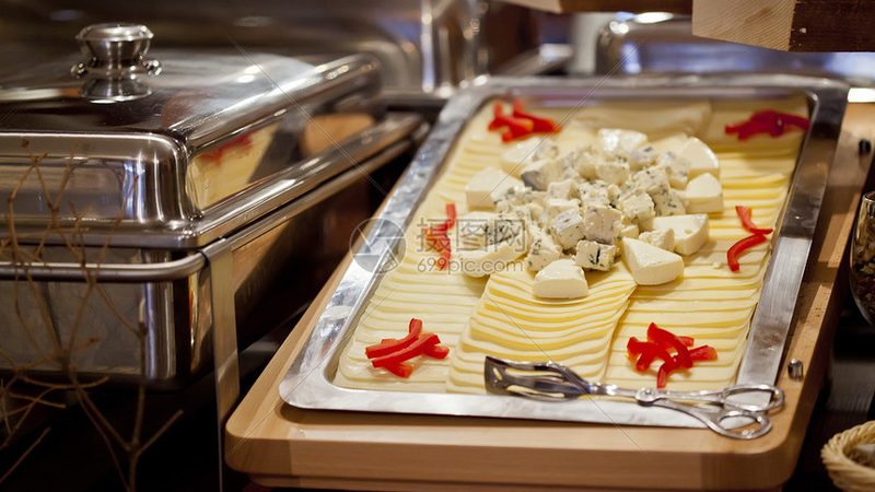 休闲食品委托生产，资质要求揭秘**
